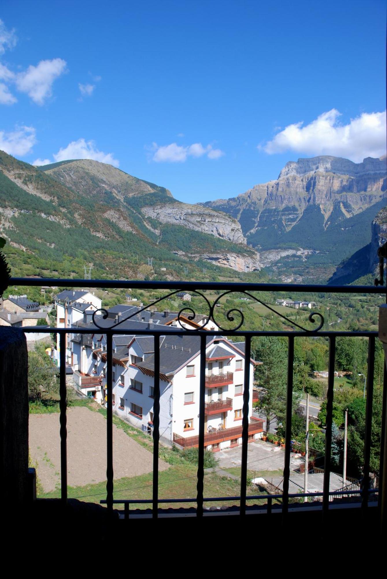 Apartamento El Patio Casa Cajal Torla Exteriör bild